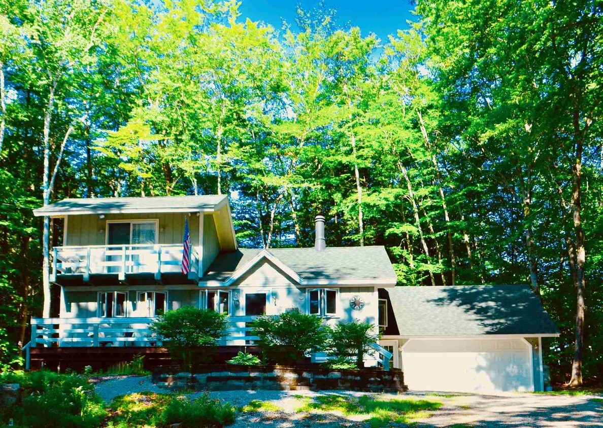 186 Ledgewood Rd, Conway, NH 03860 House Rental in Conway, NH