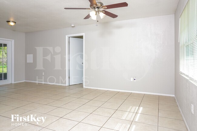 Foto del edificio - 1513 Harbor Blvd