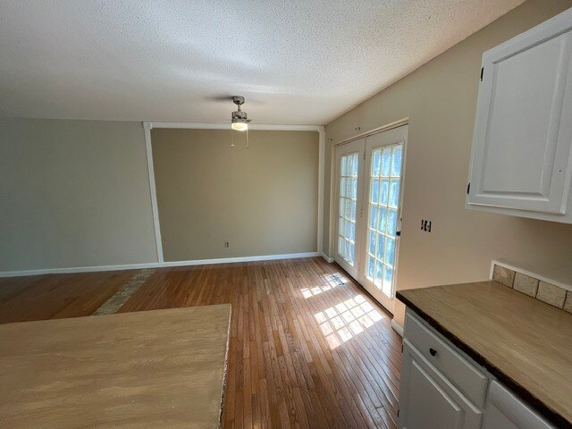 Comedor - 1135 Breckenridge Dr