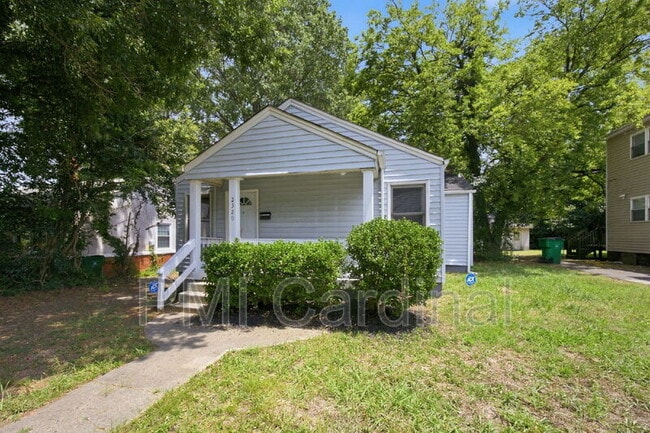 Building Photo - 2320 Olando St
