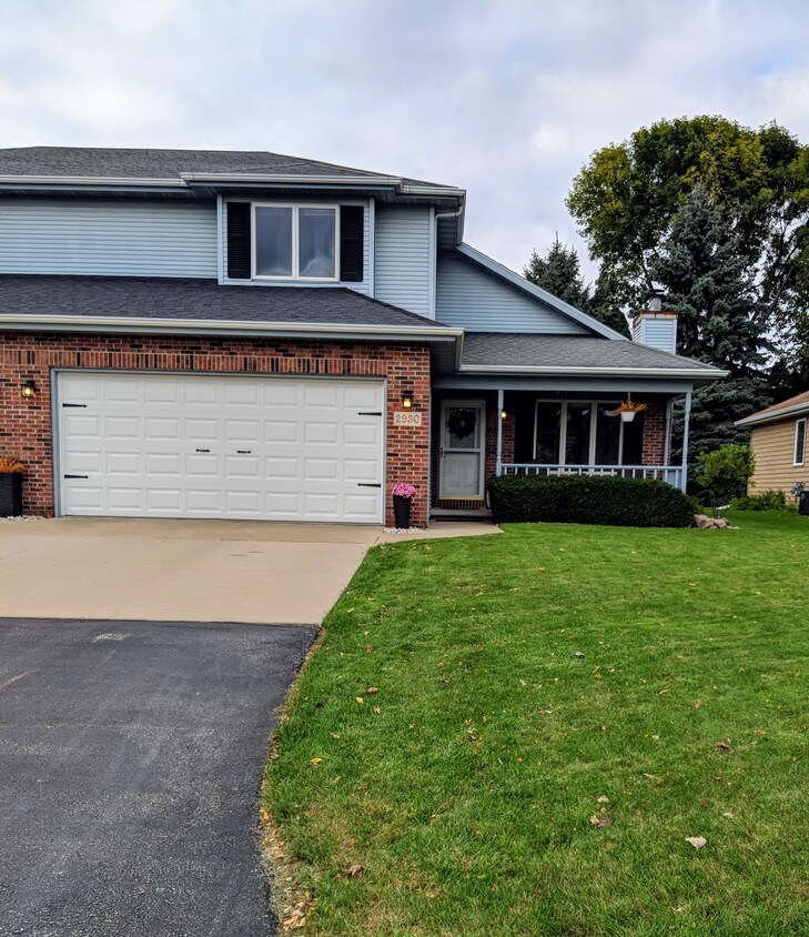 2930 W Big Bend Dr, Appleton, WI 54914 Townhome Rentals in Appleton