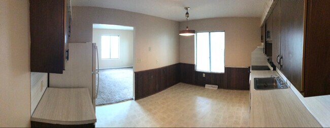 Foto del edificio - 547 Harrison Ave