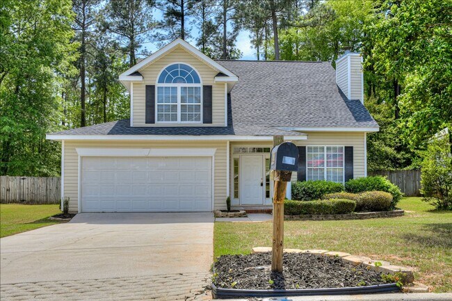 Foto del edificio - 412 Trestle Ln