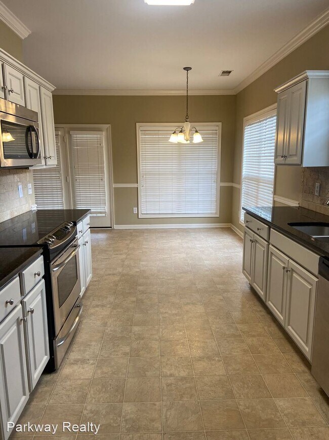 Building Photo - 3 br, 2 bath House - 4685 Chris Dr