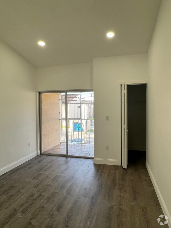 Allapattah Sunny Gardens Apartments under 500 Miami, FL 4 Rentals