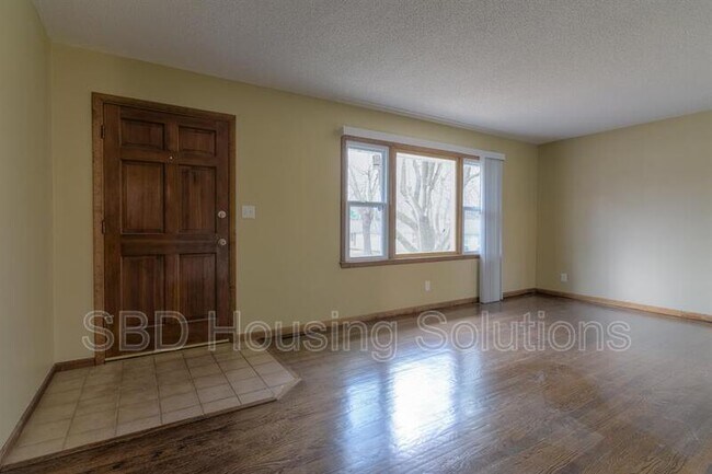 Foto del edificio - 9305 Manchester Ave