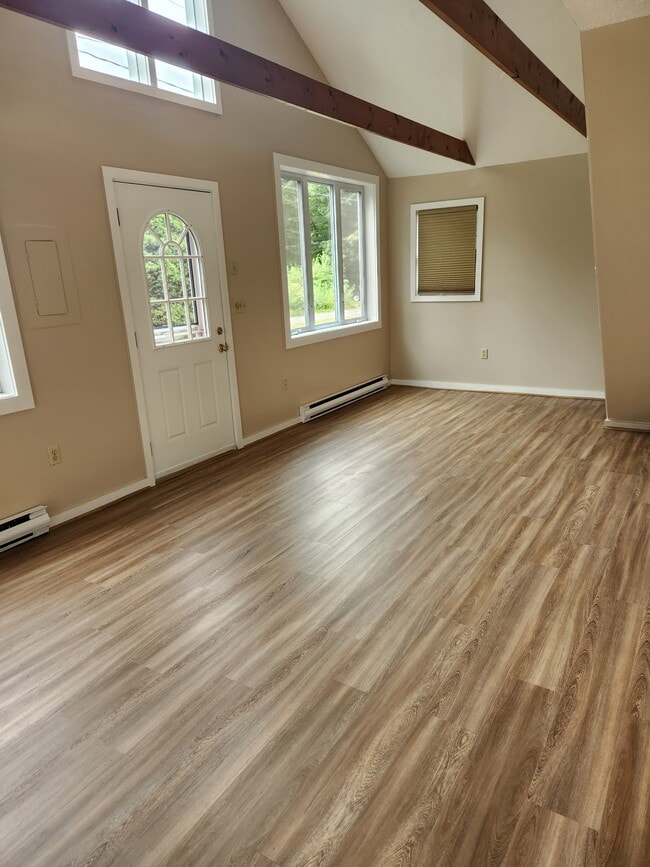 Building Photo - 52 Noyes Rd