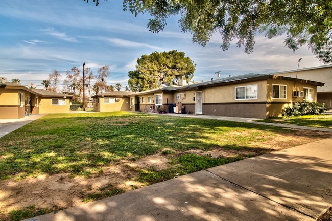Building Photo - 1813-1825 Loma Vista St