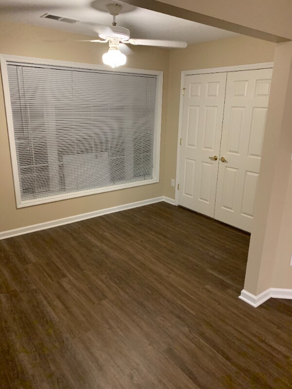 Foto del edificio - 2501 Huntscroft Ln