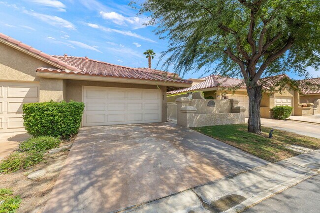 Foto del edificio - 41484 Woodhaven Dr W
