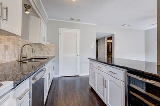 Building Photo - 6444 Burgoyne Rd