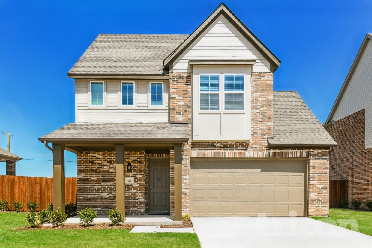 Foto principal - 105 Bedford Cir