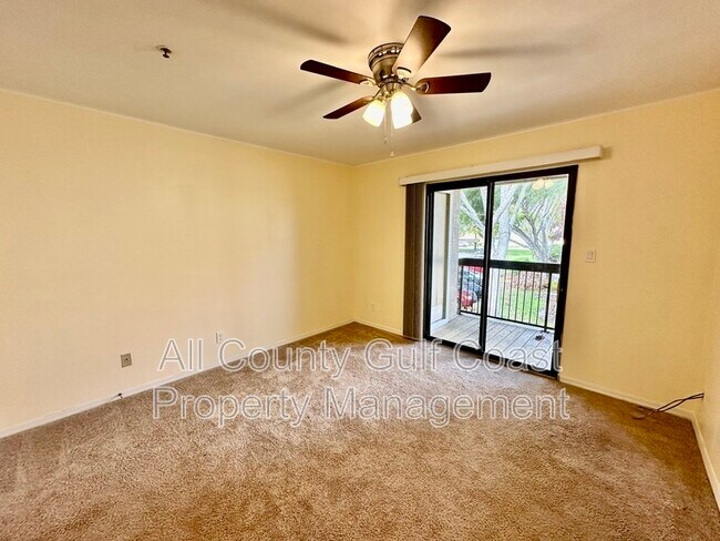 Foto del edificio - 4024 Crockers Lake Blvd