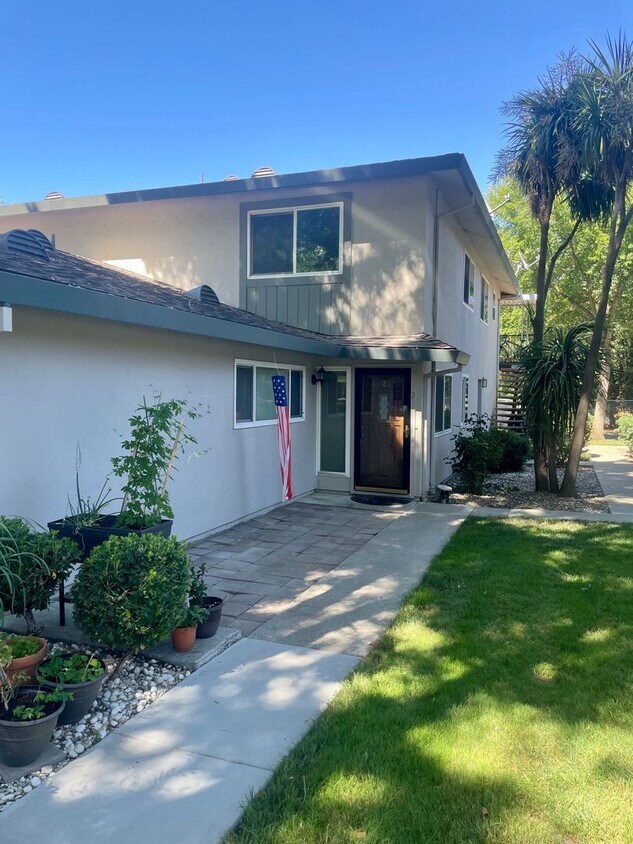 2185 Arroyo Ct Unit 2, Pleasanton, CA 94588 Condo for Rent in
