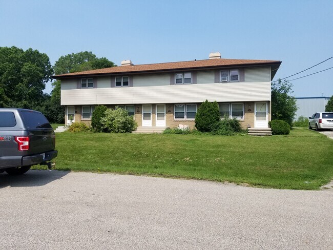 Building Photo - 770 Wanda Ave