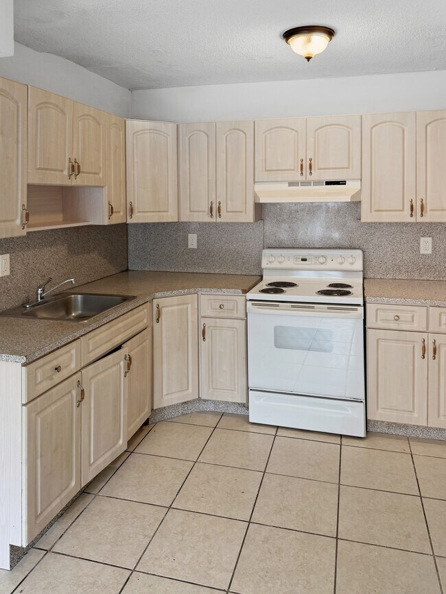 Foto del edificio - 1560 NW 15th St