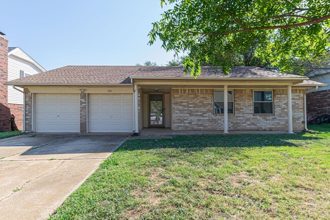 Charming Eastmoor Home: Perfect for Your New Adventure! - Charming Eastmoor Home: Perfect for Your New Adventure!