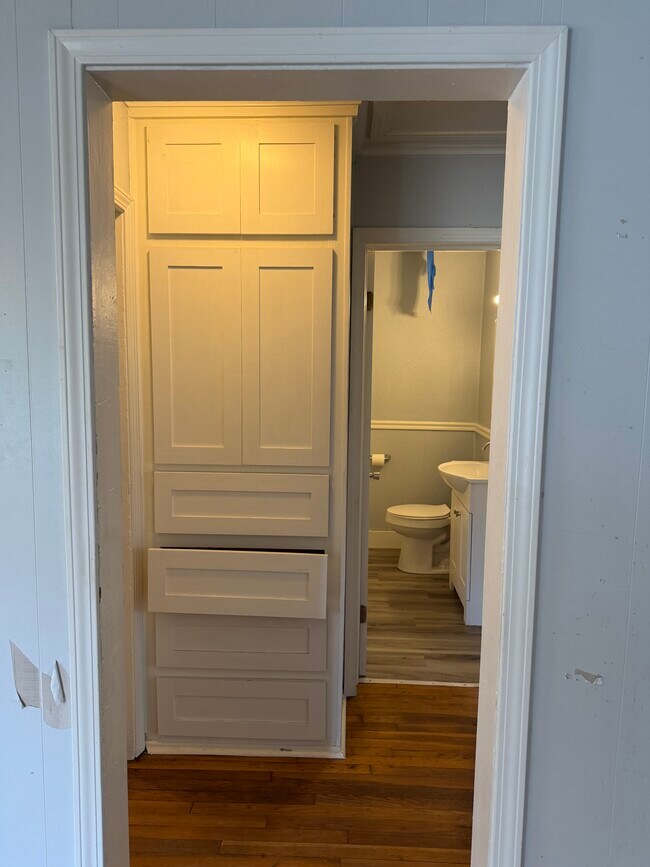 Baño - 2114 Hayes St