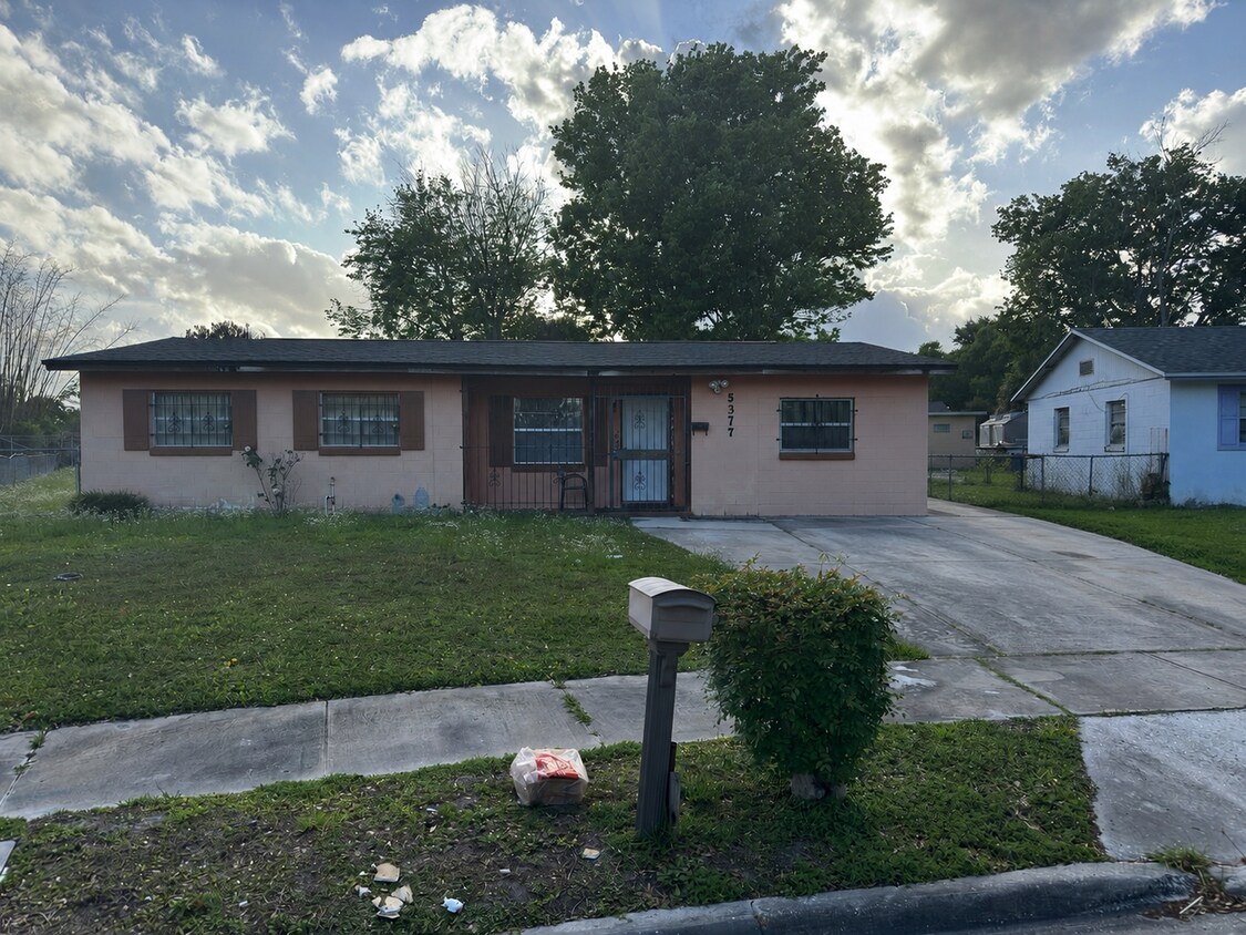 Spacious Orlando Home on Quiet Cul-de-Sac - Spacious Orlando Home on Quiet Cul-de-Sac