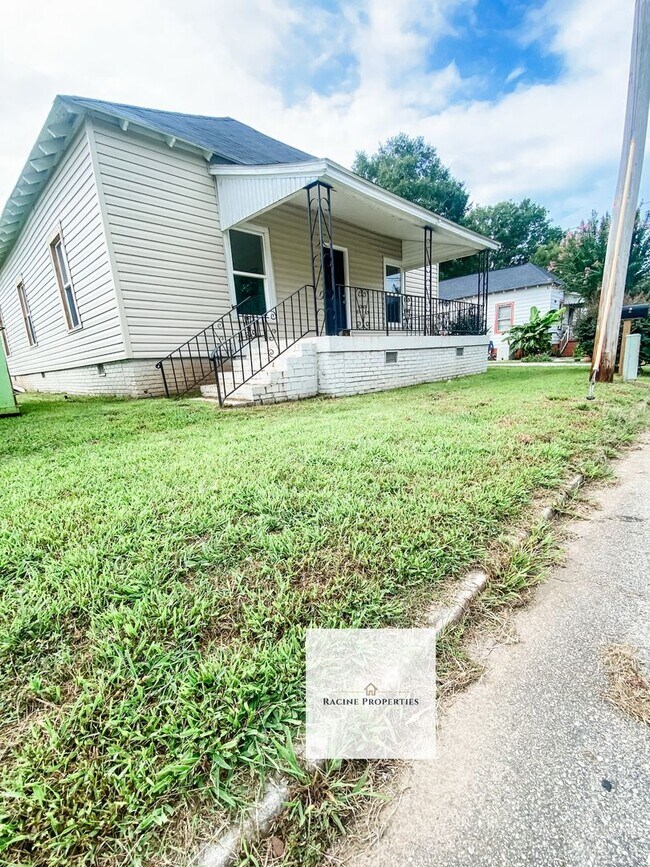 Foto del edificio - Newly Renovated Home in Laurens, SC