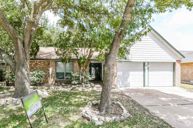 Building Photo - 2622 Broomsedge Dr