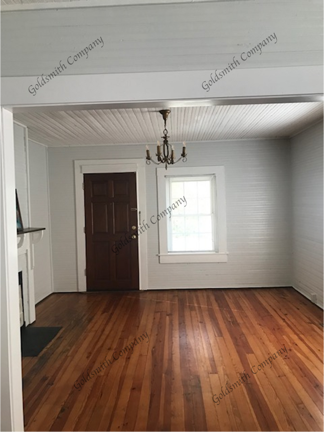 Building Photo - 315 Birnie St
