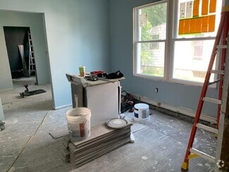 Building Photo - 420 Emmet St