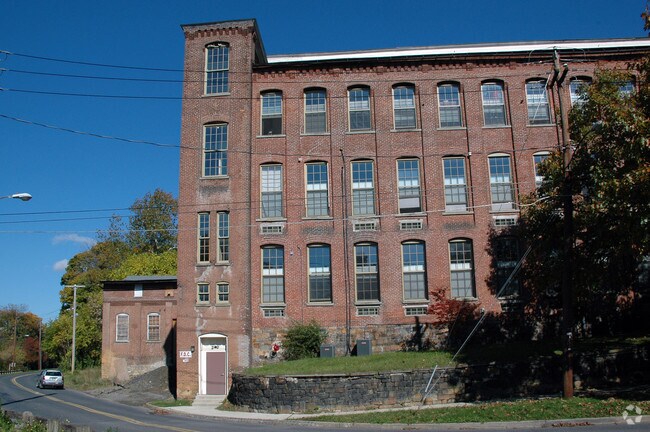 Apartamentos Silk Mill - The Lofts at Silk Mill