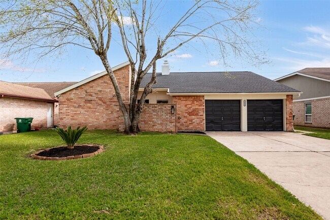 Foto del edificio - 16419 Lost Quail Dr