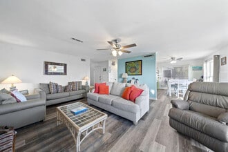 Building Photo - 14752 Alabama 180-SI ID1314275P