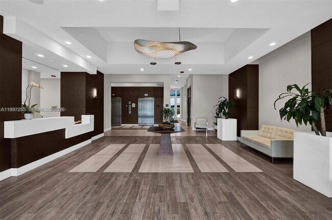 Foto del edificio - 7661 NW 107th Ave