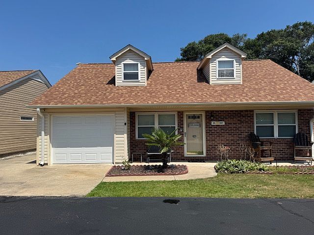 Foto principal - 908 Woodmere Ct