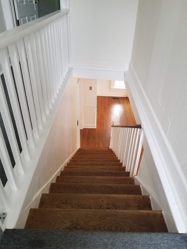 Building Photo - 424 Peach St