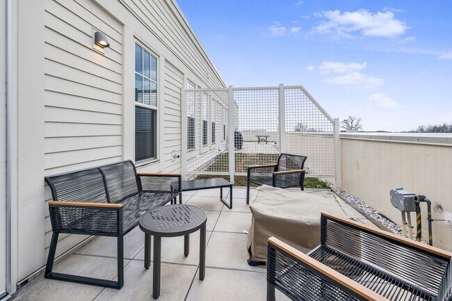 Building Photo - Charming 1 BR + 1 Den/1 BA in Shepherd Park!