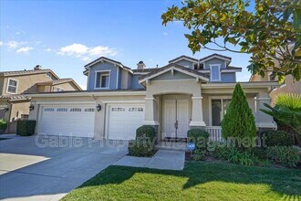 Building Photo - 24022 Via Vista