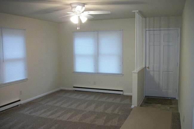 Building Photo - 514 Clyde Ave