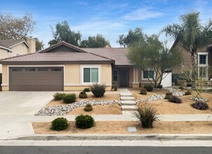 Building Photo - 758 Hillview St