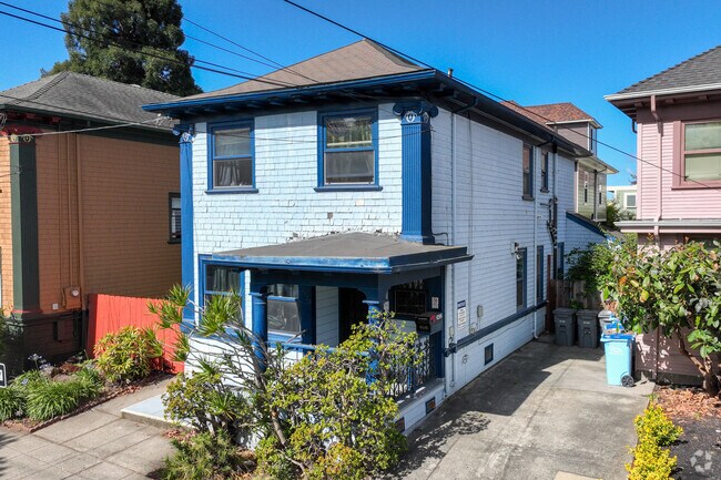 Foto del edificio - 2432 Milvia St