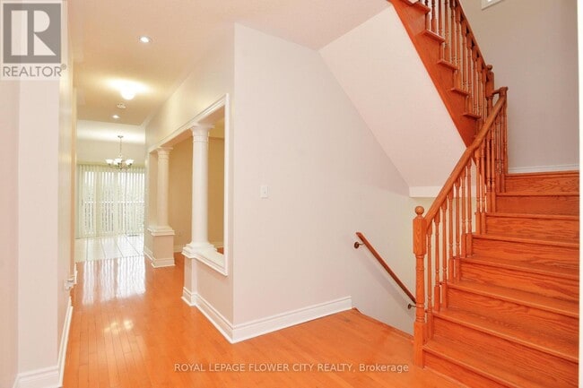 Building Photo - 104 Bonistel Crescent