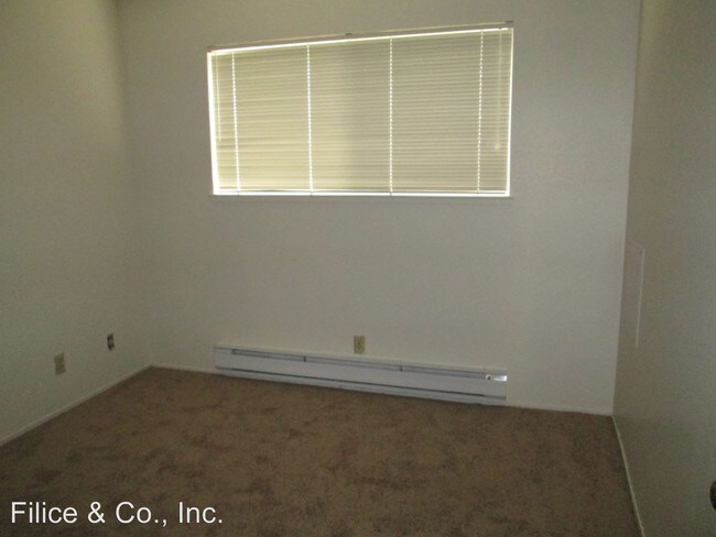 Building Photo - 1261 Juniper Dr