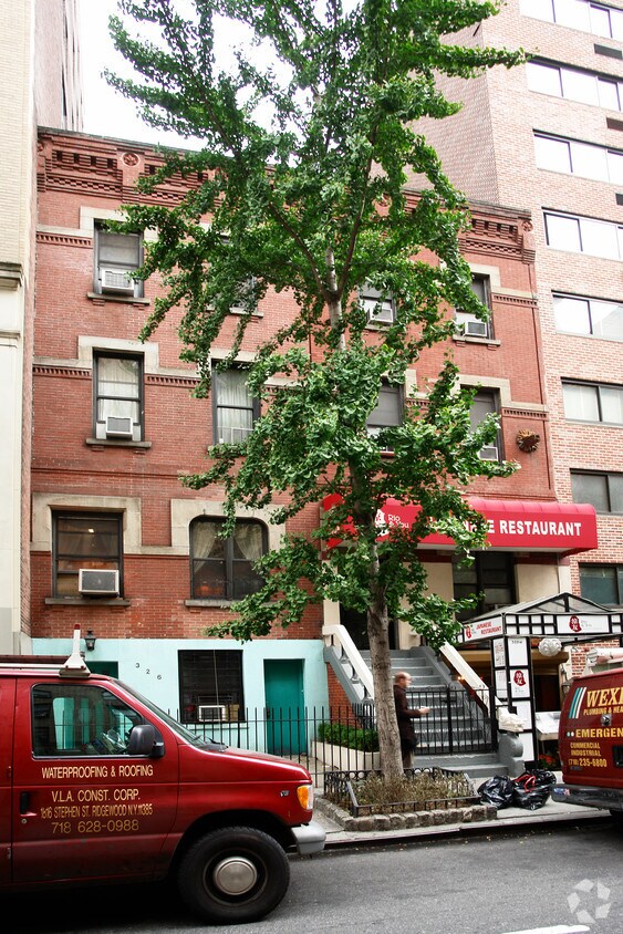 Building Photo - 328 W 45th St