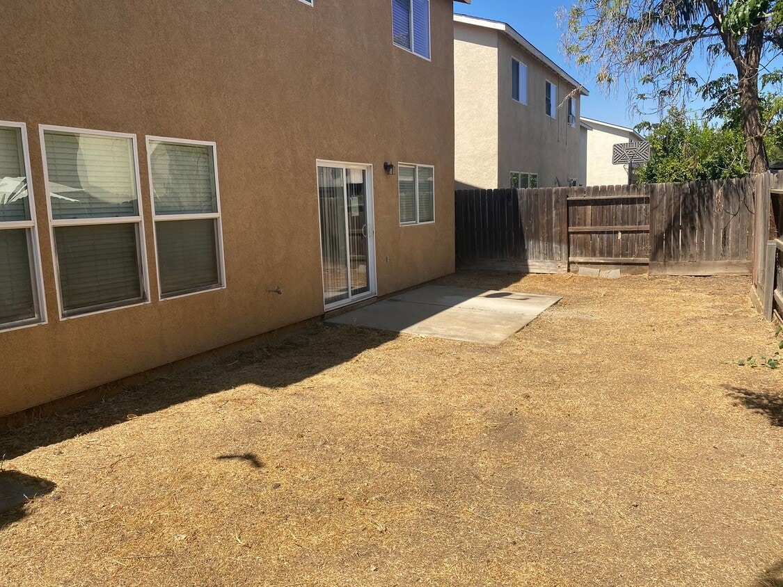 Beautiful Family Home! - Beautiful Family Home!