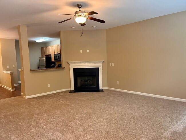 Foto del edificio - Lovely 3 bedroom Townhouse