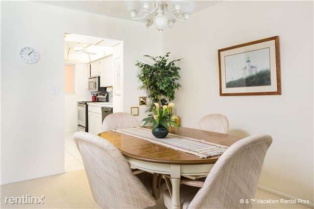 Foto del edificio - 7400 Estero Blvd