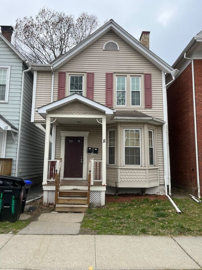 Building Photo - 11 Hooker Ave