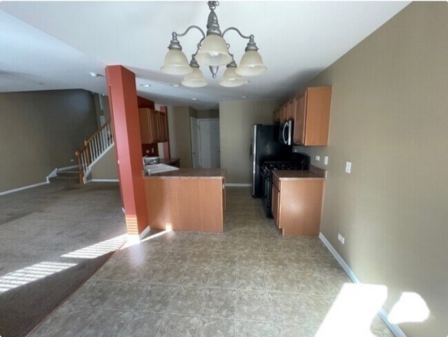Building Photo - 1403 Crimson Ln