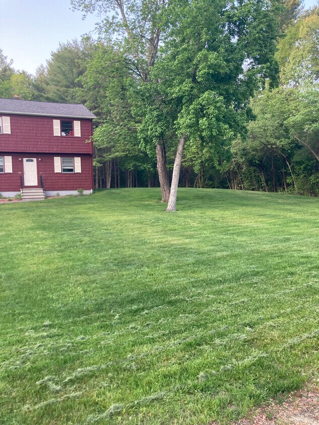 14 Victoria Cir, Pelham, NH 03076 Townhome Rentals in Pelham NH