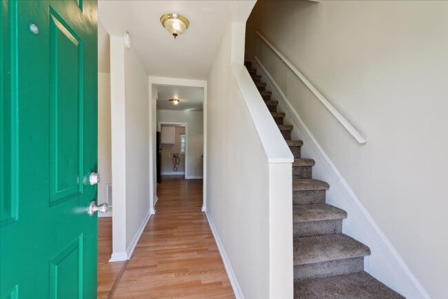 Photo - 715 18th Street House