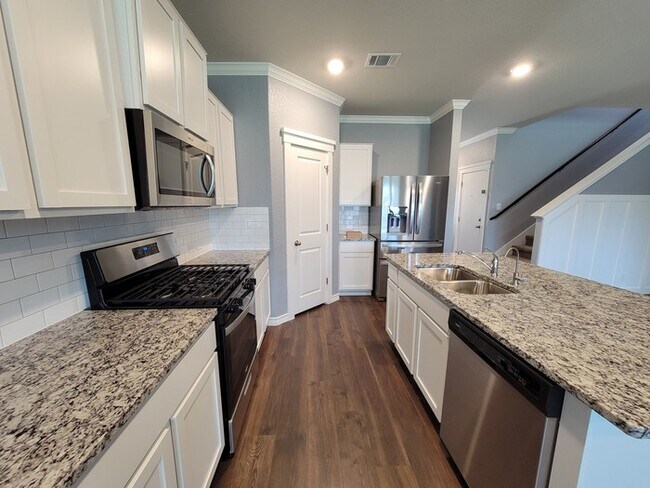 Foto del edificio - Brookstone Creek Beauty – 4 Bedrooms, 3 Bathrooms, and Smart Features Throughout