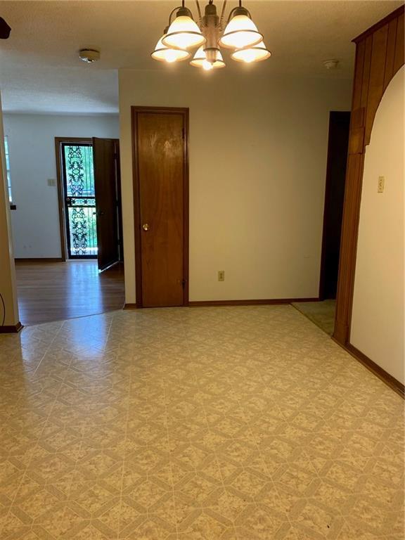 Foto del edificio - 8325 Holly Ave